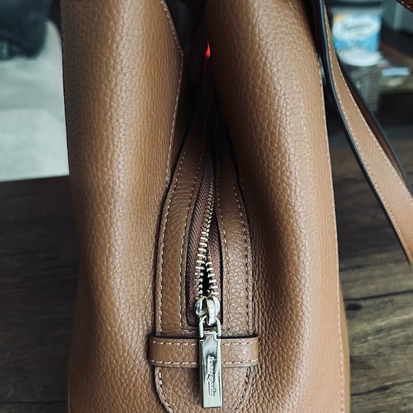 Lena Triple Compartment Shoulder Bag 6 months old - Picture 7 of 16